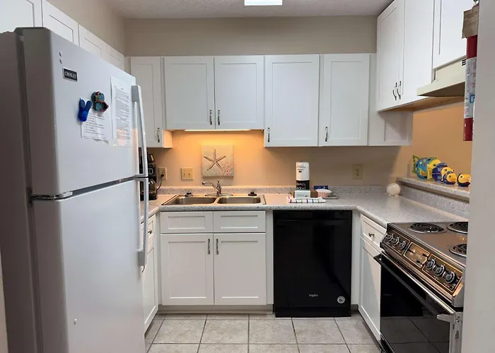 Waterfront With Indoor & Outdoor Pools Bbq * Gulf Shores