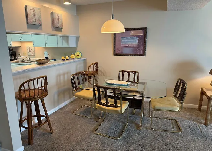 Apartment Waterfront With Indoor & Outdoor Pools Bbq