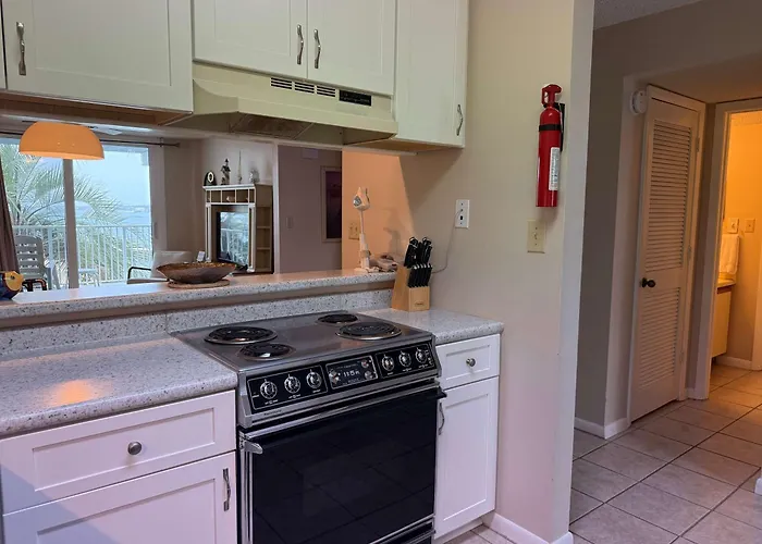 Apartment Waterfront With Indoor & Outdoor Pools Bbq *