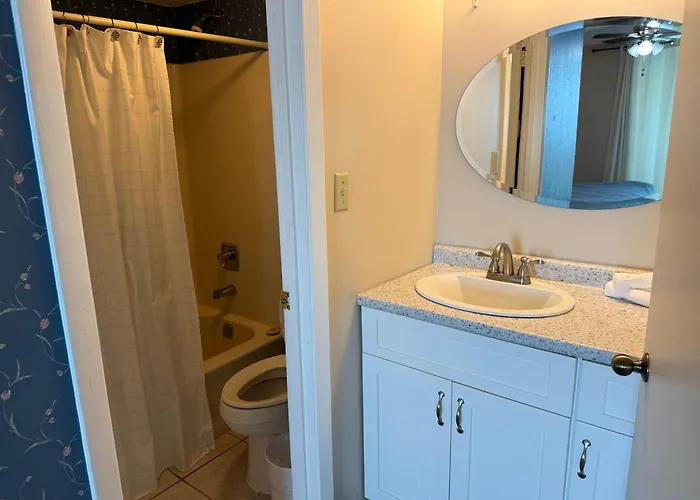 Waterfront With Indoor & Outdoor Pools Bbq Apartment Gulf Shores
