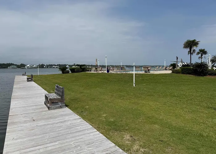 Waterfront With Indoor & Outdoor Pools Bbq Apartment Gulf Shores