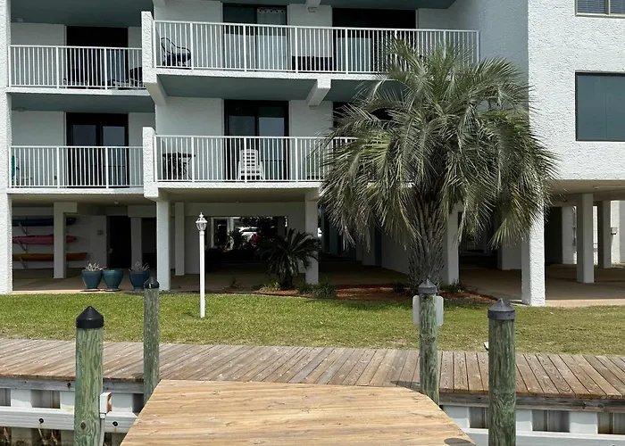 Waterfront With Indoor & Outdoor Pools Bbq Apartment Gulf Shores
